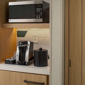 Queen Room Mobility or hearing accessible